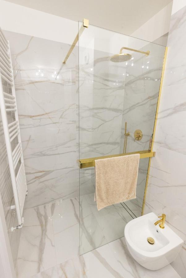 Business&living No 73: Jacuzzi Retreat With Lakeside Views Apartment Cedzyna